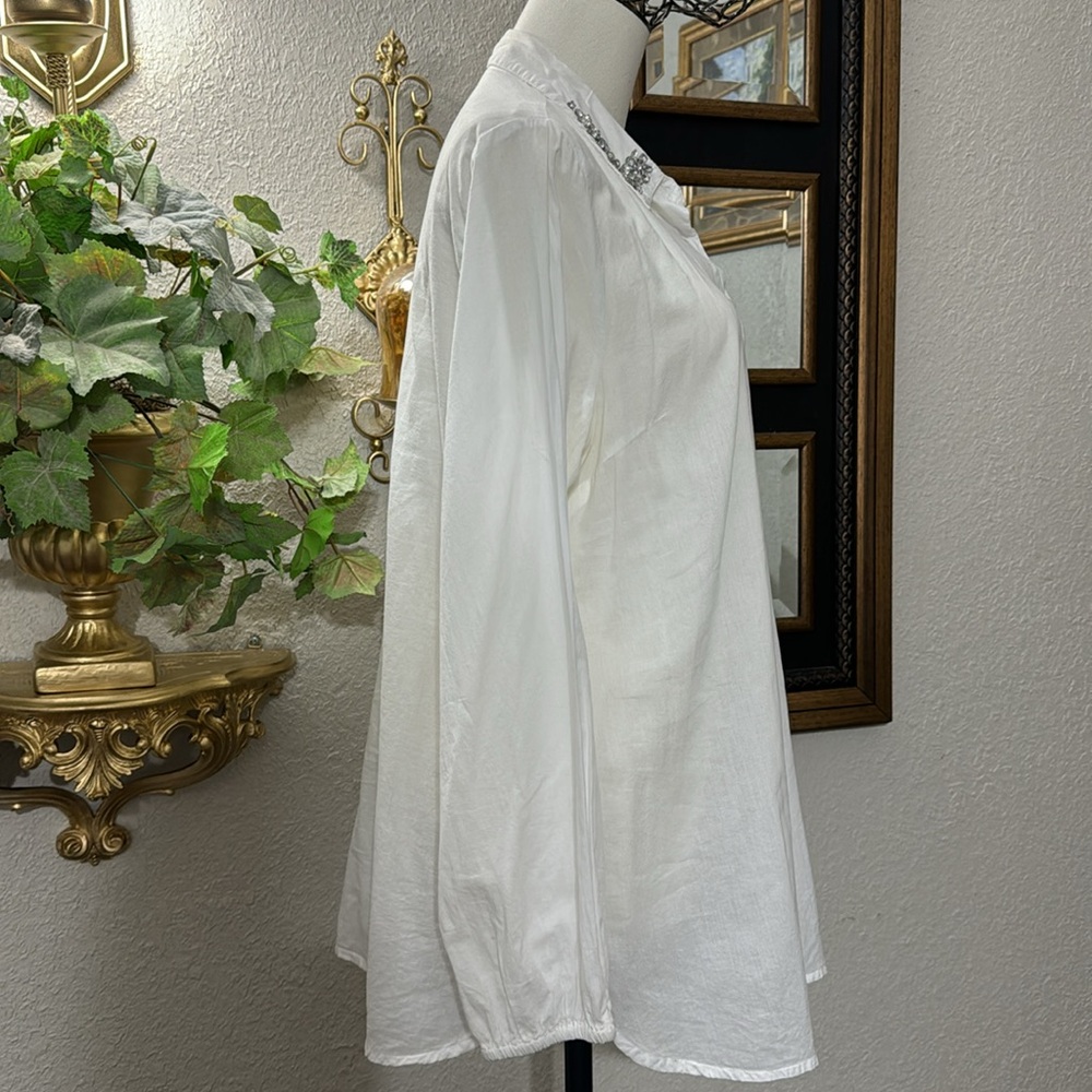 White Button Up Shirt Formal Embellishment Collared Women’s Size L Long Sleeve - Picture 7 of 12